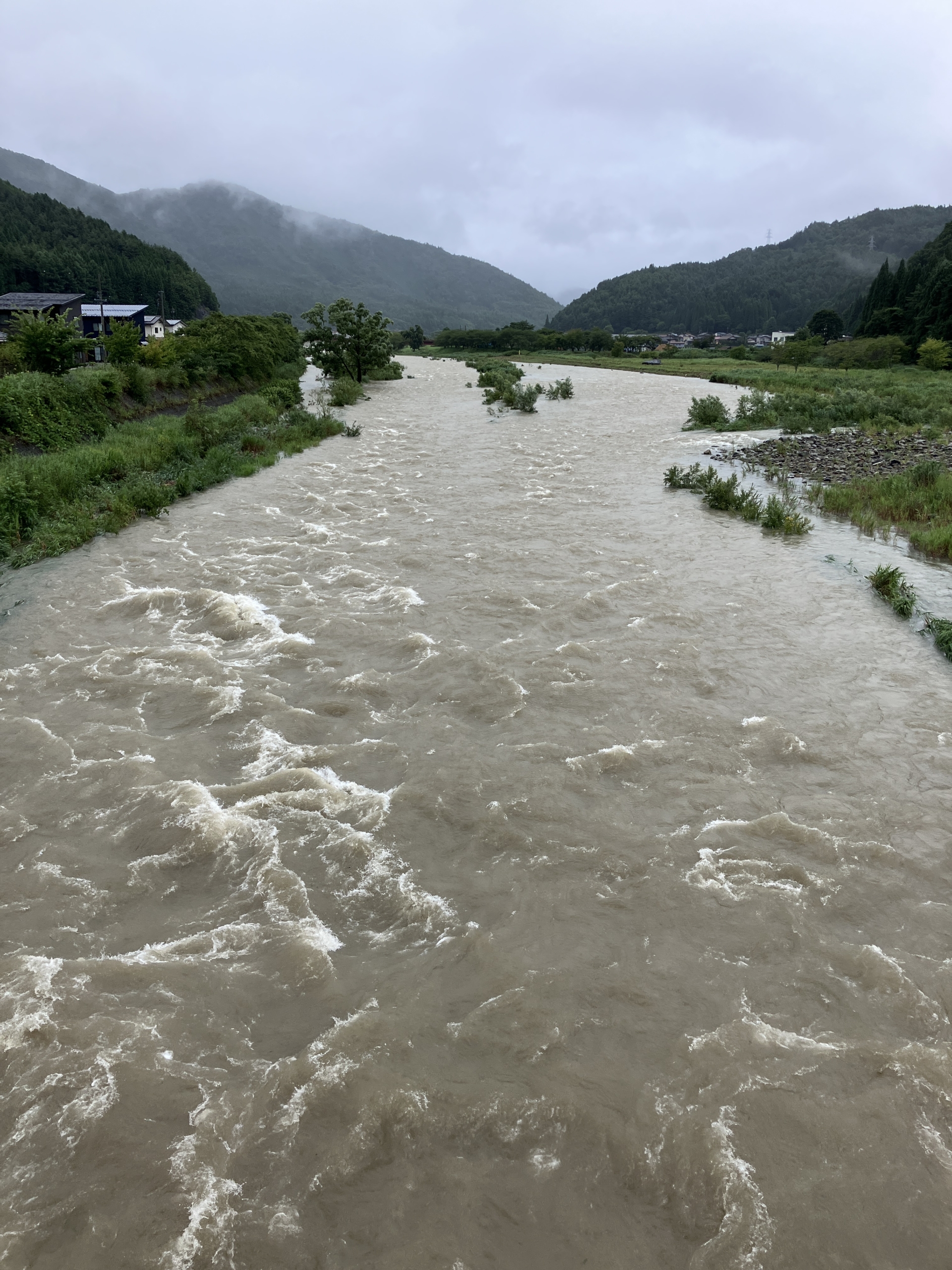 十二貫野用水 黒部川扇状地における農業用水  /丸善プラネット/佐藤寛（環境社会学）（単行本） 益田川上流漁業協同組合 | 2025.8.11 川の様子